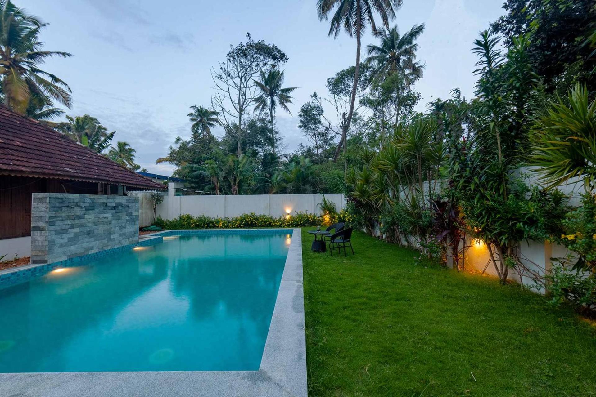 Deshadan'S Tarangi Beach Villas,Marari マラリクラム エクステリア 写真