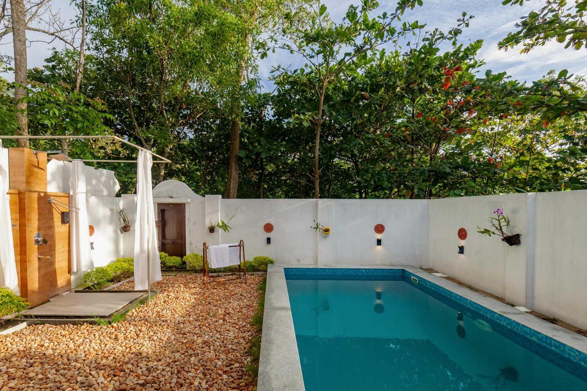 Deshadan'S Tarangi Beach Villas,Marari マラリクラム エクステリア 写真