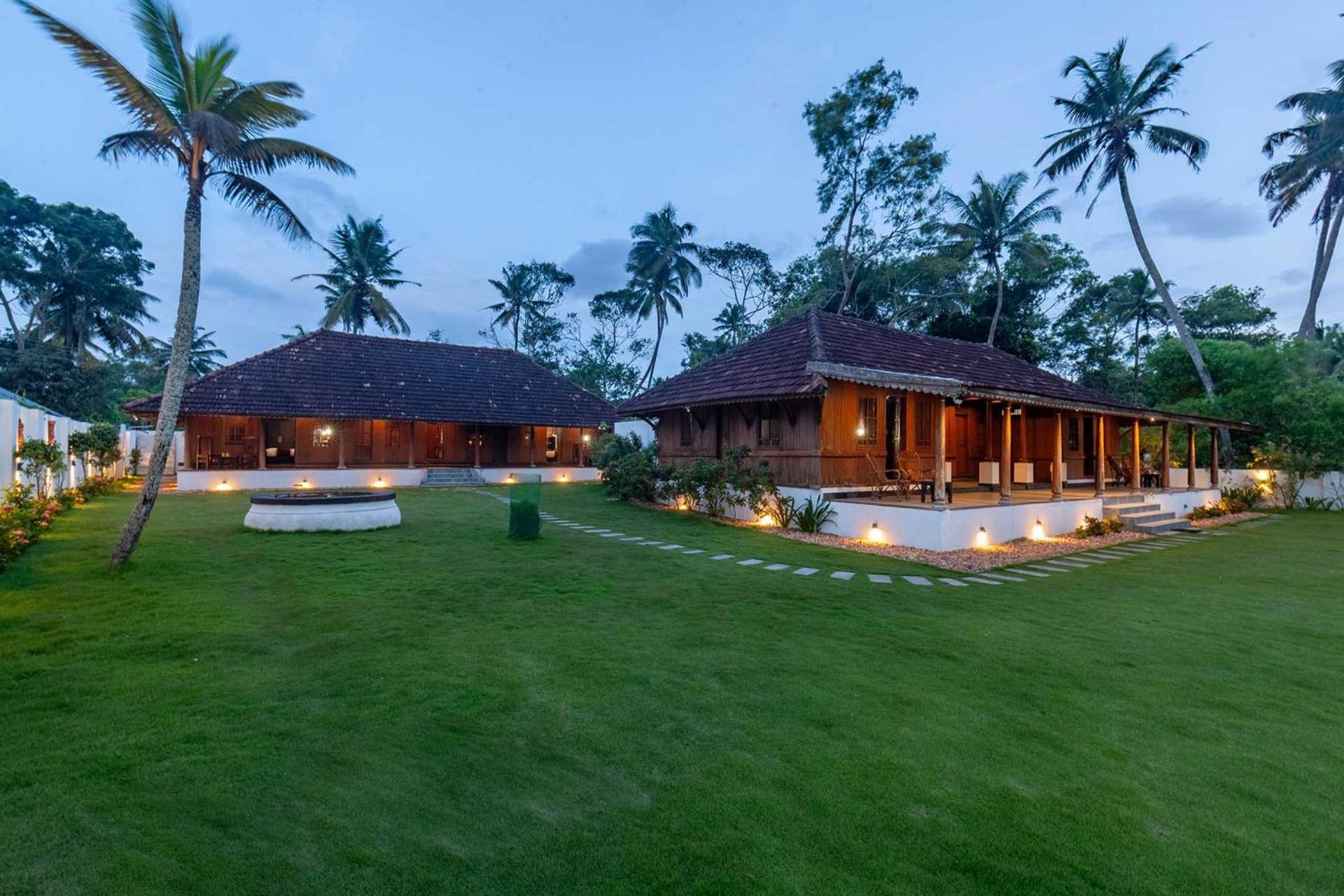 Deshadan'S Tarangi Beach Villas,Marari マラリクラム エクステリア 写真