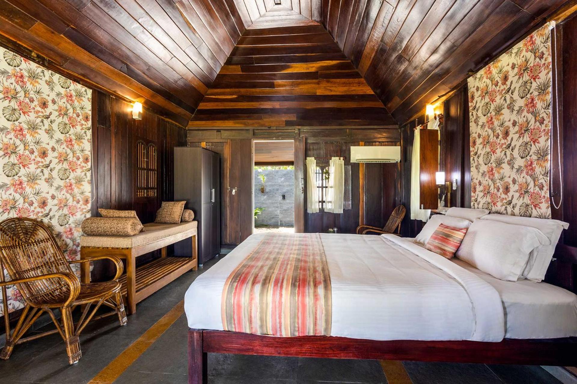 Deshadan'S Tarangi Beach Villas,Marari マラリクラム エクステリア 写真